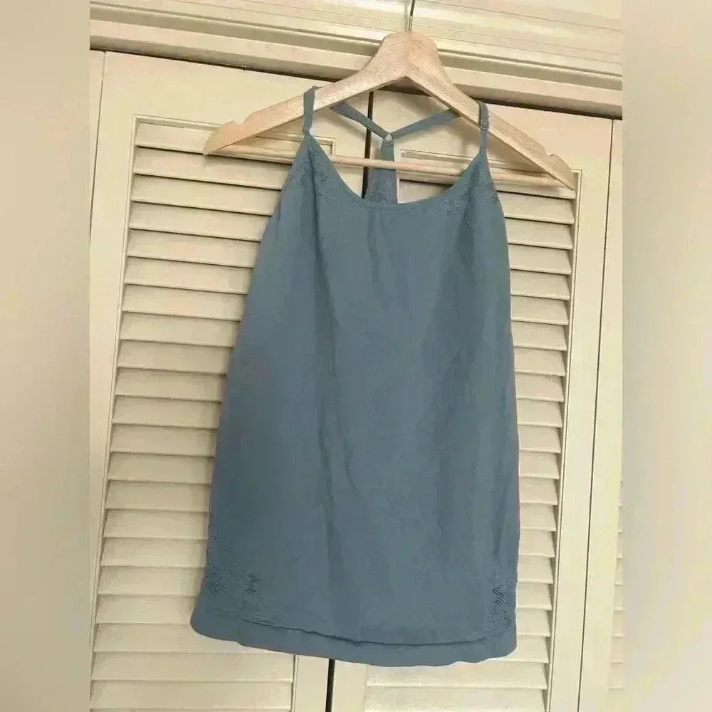 FABLETICS baby blue work out tank